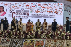 ओल चिकी लिपि के 100 साल: राष्ट्रपति मुर्मू ने गाया प्रार्थना गीत, कहा- मातृभाषा को हमेशा रखें याद 
