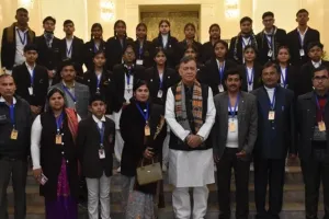 कानपुर के विद्यार्थियों ने किया विधानसभा का शैक्षणिक भ्रमण, बोले सतीश महाना-  यब लोकतंत्र की मजबूती का आधार है