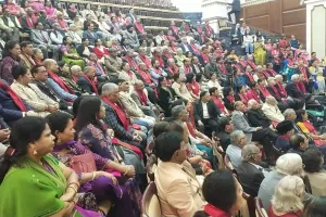 KGMU गोल्डन जुबली सेलिब्रेशनः यादों की चाशनी में सराबोर हुए केजीएमयू के पुरातन छात्र.... 50 साल बाद लौटे डॉक्टर, फिर गूंजे पुराने दोस्तों के ठहाके