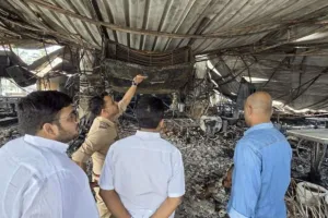 ‘मैंने 20 साल चेताया, किसी ने नहीं सुनी...’, गोवा नाइटक्लब आग में 25 मौतों के पीछे जमीन विवाद की कहानी, जानें क्या बोले भूखंड के मूल मालिक 