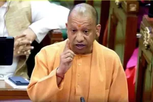 UP Vidhan Mandal: सीएम योगी का विपक्ष पर करारा हमला... माफिया के सामने झुकती थीं पिछली सरकारें, हमने कानून का राज स्थापित किया