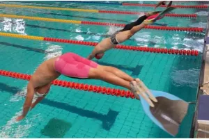 फिन स्विमिंग में प्रदेश के खिलाड़ी दिखायेंगे दम, केडी सिंह बाबू स्टेडियम में आयोजित समारोह में यूपी टीम को दी गई विदाई