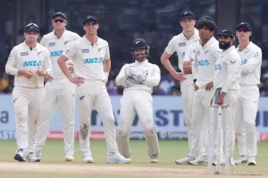 NZ vs WI: स्टार गेंदबाज को पहले दिन ही लगी भयंकर चोट, 4 विकेट लेने के बाद स्ट्रेचर से ले जाना पड़ा बाहर