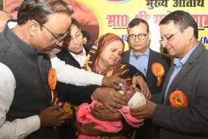 7.03 लाख बच्चों को पिलाई जाएगी ''दो बूंद जिंदगी की'', विधान परिषद सदस्य मुकेश शर्मा ने की सघन पल्स पोलियो अभियान की शुरुआत