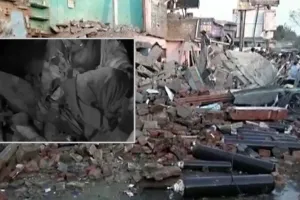 जौनपुर में फटा सिलेंडरः मकान ध्वस्त... चार घायल, खाना बनाते समय हुआ भीषण हादसा