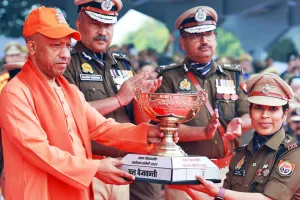 पीएसी के जवानों-खिलाड़ियों के प्रदर्शन में दिखा अनुशासन, खेल व राष्ट्रभक्ति का संगम,CM योगी ने किया सम्मानित