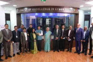 AKTU और गांधीनगर फॉरेंसिक यूनिवर्सिटी मिलकर करेंगे शोध, राज्यपाल आनंदी बेन की उपस्थिति में हुआ एमओयू