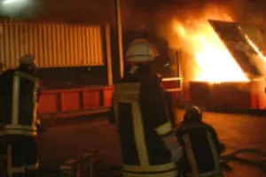 नौ दिसंबर : कोलकाता के अस्पताल में लगी भीषण आग, 90 मरीजों की हुई मौत