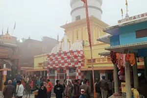 सारण: धर्मनाथ मंदिर से 20 लाख रुपये से अधिक की चोरी, FIR दर्ज 