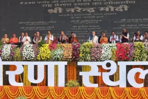  पीएम मोदी ने छह साल पहले अटल की 25 फीट ऊंची मूर्ति का किया था अनावरण, अब 65 फीट ऊंची तीन प्रतिमाएं राष्ट्र को समर्पित