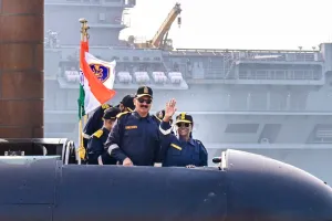 कलाम के बाद मुर्मू: राष्ट्रपति ने स्वदेशी पनडुब्बी INS वाघशीर में की समुद्री सैर, तस्वीरें वायरल