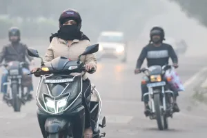 UP Weather Update: यूपी में भी पड़ेगा दितवाह तूफान का प्रभाव, आज से सर्दी दिखाएगी सख्त मिजाज