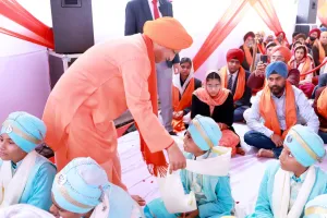 वीर बाल दिवस पर साहिबजादों को नमन, सीएम योगी के आवास पर हुआ कीर्तन समागम 