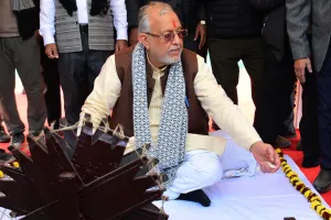 रोजगार सृजन कर रही खादी... यूपी खादी एवं ग्रामोद्योग की 10 दिवसीय प्रदर्शनी की हुई शुरुआत