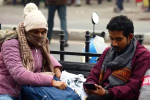 Up Weather Updates: हाड़ कंपा देने वाली ठंड, रेड अलर्ट जारी, कई जिलों में जीरो विजिबिलिटी