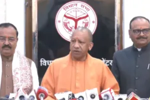 UP Winter Session:  दिवंगत विधायक को दी गई श्रद्धांजलि, सदन की कार्यवाही सोमवार तक के लिए स्थगित