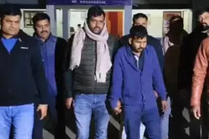 प्रतापगढ़ः दुष्कर्म का फरार आरोपी फिर गिरफ्तार, लापरवाही पर 4 पुलिसकर्मी निलंबित