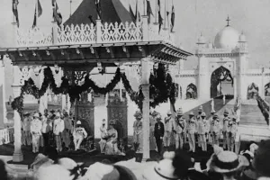 दो दिसंबर: ब्रिटेन के महाराजा-महारानी पहली बार भारत आए, याद में बना ‘गेटवे ऑफ इंडिया’ 