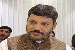 Bareilly : पीतांबरपुर स्टेशन पर हो प्रमुख ट्रेनों का ठहराव...आंवला सांसद ने लिखा रेलमंत्री को पत्र