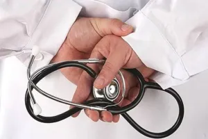 Moradabad: जिले में चिकित्साधिकारियों ने ओपीडी से बनाई दूरी