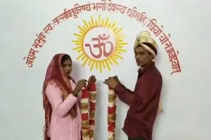 Bareilly: लखीमपुर की नूरजहां बनीं पूनम, धर्मपाल संग मंदिर में लिए सात फेरे 