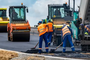 Bareilly: खुलासा...निचली दर पर टेंडर डालकर सड़कों की गुणवत्ता से खिलवाड़...ब्लैक लिस्ट करने की चेतावनी
