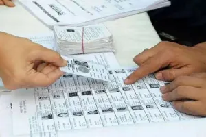 Moradabad: बीएलओ व बीएलए के सत्यापन में चिह्नित होंगे घुसपैठिया