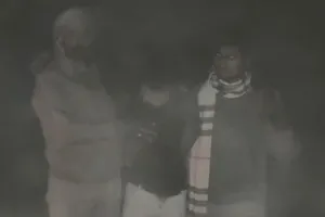  यूपी पुलिस का एक्शन: लूटेरे बदमाशों के साथ मुठभेड़ में पैर में लगी गोली, अरेस्ट