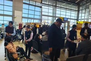 कानपुर-बेंगलुरु के लिए नियमित उड़ान आज से... एयरपोर्ट पर लौटी यात्रियों की रौनक, शेड्यूल जारी