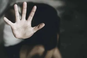 कवाब-पराठे के बहाने बच्ची को पड़ोसी ले गया जंगल...  की अश्लीलता, रोने की आवाज सुनकर राहगीर ने पुलिस को दी सूचना