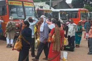बस्ती-गोरखपुर मण्डल के 22 रूटों पर शुरू हुआ बसों का संचालन, मुख्यमंत्री जनता सेवा योजना से यात्रियों को राहत 