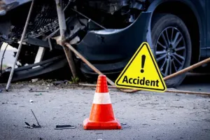  बस्ती में सड़क हादसा :  अजमेर शरीफ जा रहे तीर्थयात्रियों की बस-ट्रक से टकराई, चार लोगों की मौत 