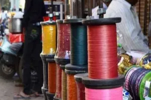 चाइनीस मांझे ने ले ली शिक्षक की जान, गर्दन कटने से हुई मौत; बेटी को स्कूल छोड़कर लौट रहा था व्यक्ति 