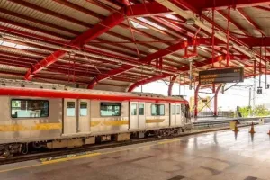 लखनऊ मेट्रो स्टेशन पर यात्री के ट्राॅली बैग में मिला तमंचा, आरोपी गिरफ्तार, आर्म्स एक्ट की रिपोर्ट दर्ज