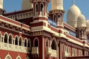  रेलवे :  ट्रेनों में चेन पुलिंग करने में कानपुर अव्वल, 700 से अधिक यात्री हो चुके हैं गिरफ्तार