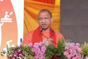 गोरखपुर महोत्सव : समापन समारोह में बोले सीएम योगी- हम सिर्फ संभावनाओं की बात नहीं करते, परिणाम भी देते हैं