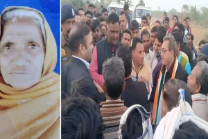 बदायूं : सांड के हमले में बुजुर्ग महिला की मौत, शव पर बैठा रहा सांड