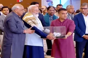 पीएम मोदी ने वाइब्रेंट गुजरात रीजनल कॉन्फ्रेंस का किया उद्घाटन, कहा- यह समिट ग्लोबल ग्रोथ का बड़ा उदाहरण 