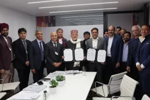 UP में बनेगा देश का सबसे बड़ा AI डाटा सेंटर, दावोस में AM Green Group के साथ यूपी सरकार का समझौता, 25 अरब डॉलर का होगा निवेश