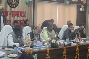 बाराबंकी : विकास कार्यों में तेजी लाएं, लापरवाही नहीं की जाएगी बर्दाश्त, मंत्री सुरेश राही का अधिकारियों को निर्देश