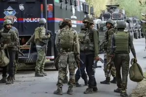 किश्तवाड़ में छिपे जैश-ए-मोहम्मद के तीन आतंकी : सुरक्षा बलों ने चलाया सर्च ऑपरेशन, मोबाइल इंटरनेट सेवाएं निलंबित