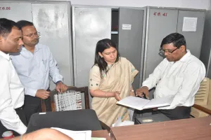 Bareilly: बाबुओं को कार्रवाई का डर, अनुपालन आख्या दबाई