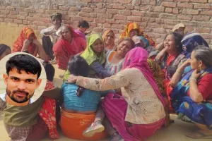 बदायूं: पिकअप की टक्कर से बाइक सवार युवक की मौत