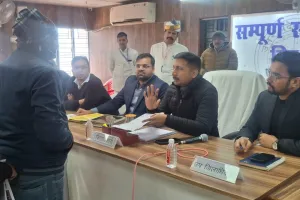 सम्पूर्ण समाधान दिवस में 87 प्रकरण निस्तारित, जिलाधिकारी ने बीकेटी तहसील में सुनीं जनता की समस्याएं