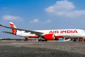 घने कोहरे की मार: एयर इंडिया एक्सप्रेस का विमान 17 चक्कर काटने के बाद दिल्ली डायवर्ट, कई फ्लाइट्स प्रभावित