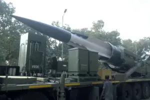 DRDO Republic Day Special: गणतंत्र दिवस की परेड में दिखेगी लंबी दूरी की पोत-रोधी हाइपरसोनिक मिसाइल, जानें क्या है खासियत 