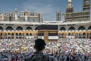 हज यात्रियों के लिए नई सुविधाः अब यात्री खुद बुक कर सकेंगे अपनी उड़ान, अब सिर्फ 4 दिनों का है मौका