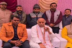 UP: तोगड़िया बोले हिंदुओं की कम होती जनसंख्या चिंता की बात