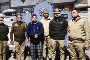 लखनऊ में डिजिटल अरेस्ट बुजुर्ग को पुलिस ने बचाया,  CBI अधिकारी बन 6 घंटे तक बनाया बंधक, वॉशरूम के बहाने रिश्तेदार को दी थी सूचना