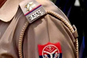  लखनऊ:  हाईकोर्ट में दबिश देने वाले तीनों पुलिसकर्मियों को नोटिस जारी..हुए सस्पेंड, जानिए मामला